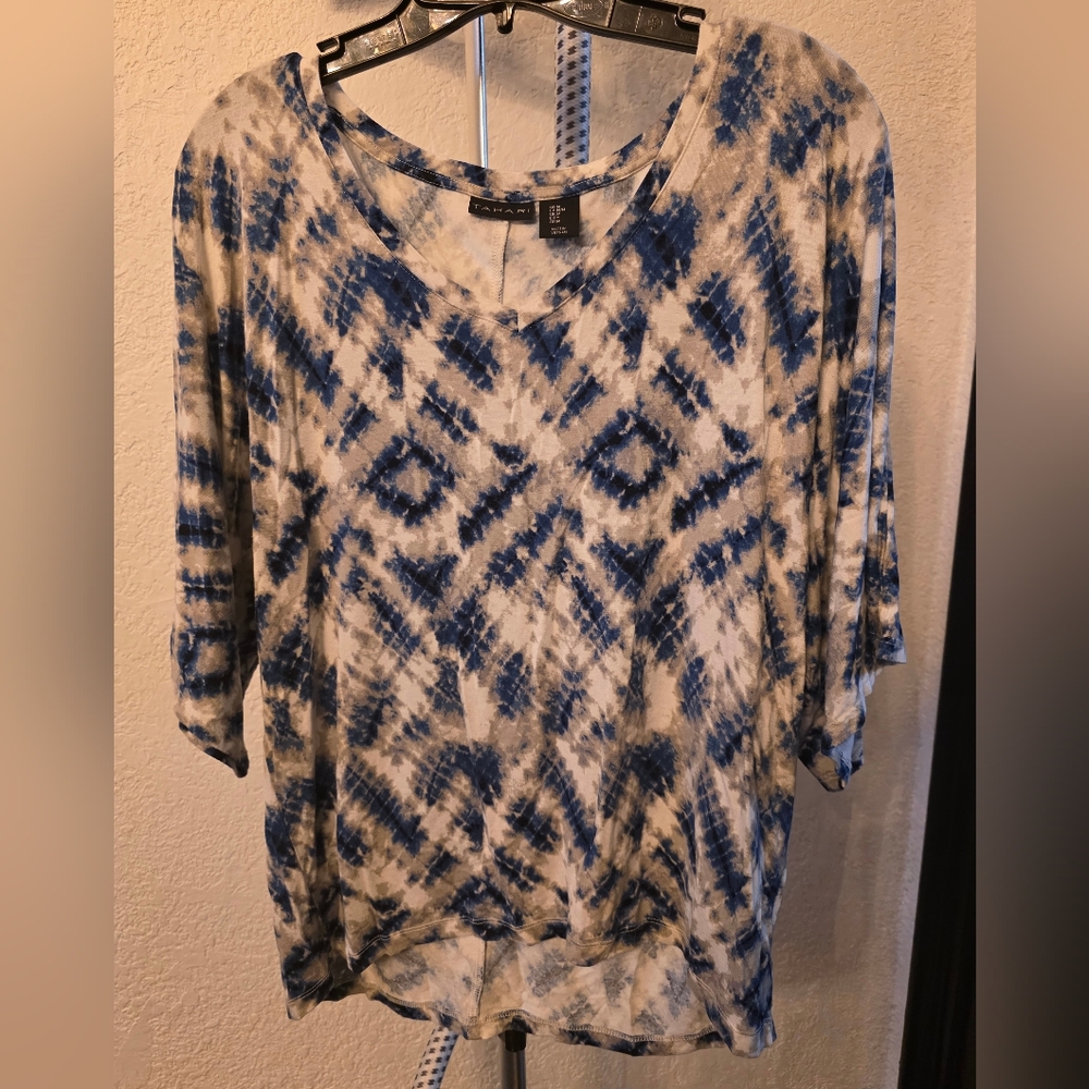 Tahari Rayon Tie-Dye V-Neck Dolman Sleeves Women's Top Blouse Med. - Picture 7 of 8